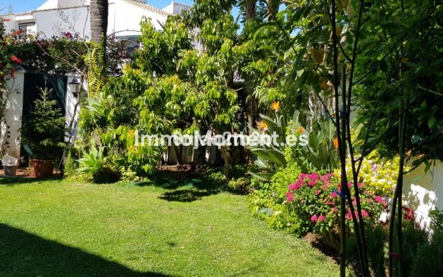 Wiederverkauf - Freistehende Villa - Estepona  - New Golden Mile