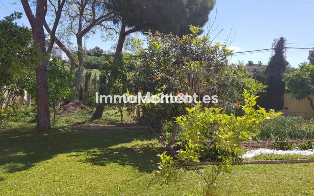 Wiederverkauf - Freistehende Villa - Estepona  - New Golden Mile