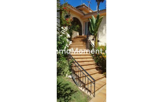 Wiederverkauf - Freistehende Villa - Estepona  - New Golden Mile