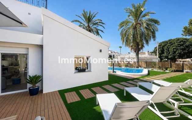 Resale - Detached villa - Orihuela Costa - Punta Prima