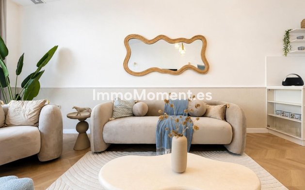 Resale - Detached villa - Orihuela Costa - Punta Prima
