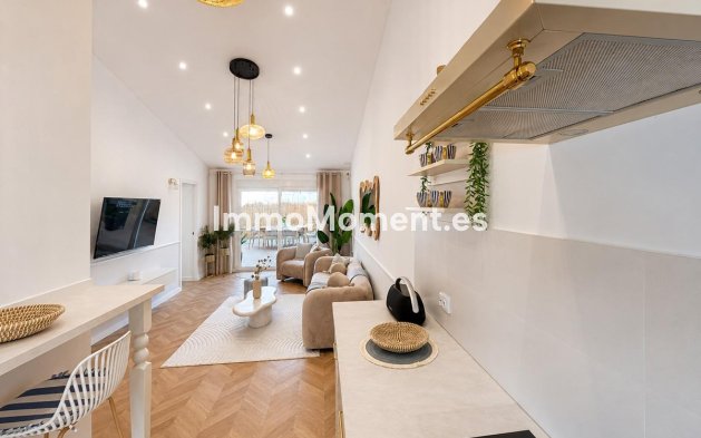 Resale - Detached villa - Orihuela Costa - Punta Prima