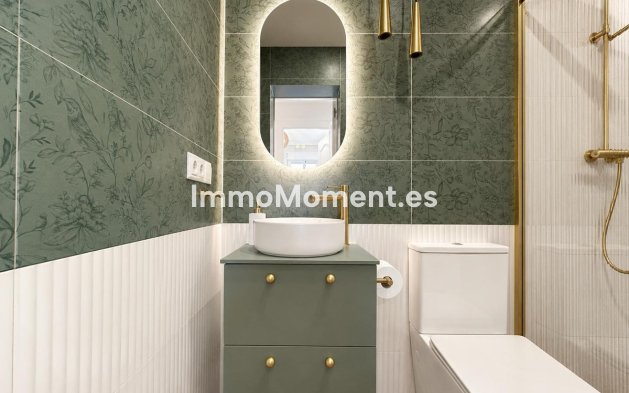 Resale - Detached villa - Orihuela Costa - Punta Prima