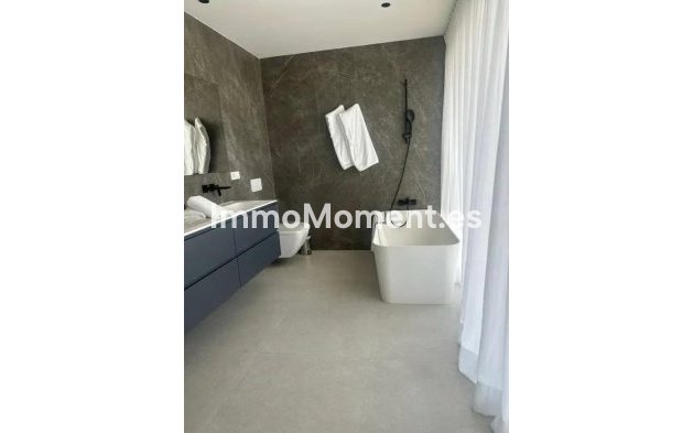 Wiederverkauf - Freistehende Villa - Marbella - Marbella Centro