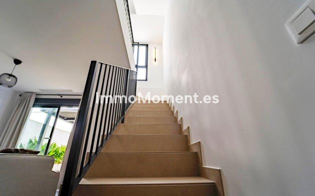 Revente - Maison mitoyenne - Estepona  - Estepona Centro