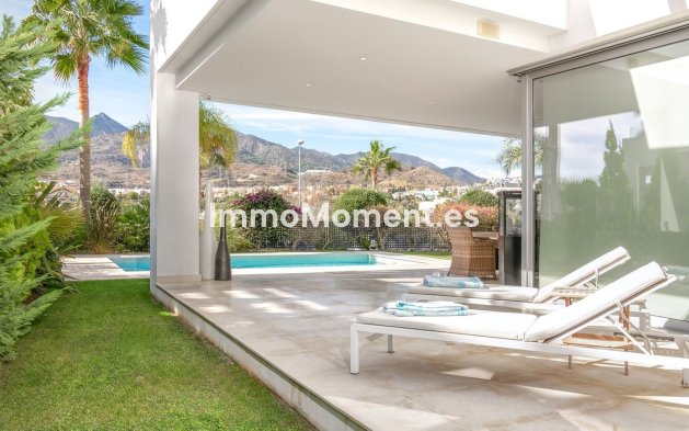 Resale - Detached villa - Marbella - Río Real