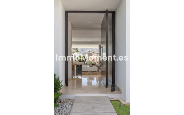 Resale - Detached villa - Marbella - Río Real
