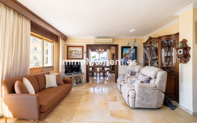 Resale - Apartment - Benalmadena - Benalmadena Centro