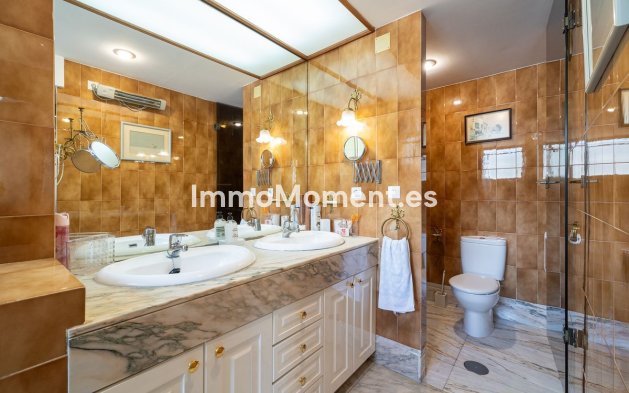 Resale - Apartment - Benalmadena - Benalmadena Centro
