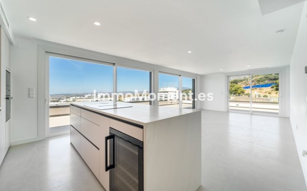 Resale - Apartment - Fuengirola - Higueron