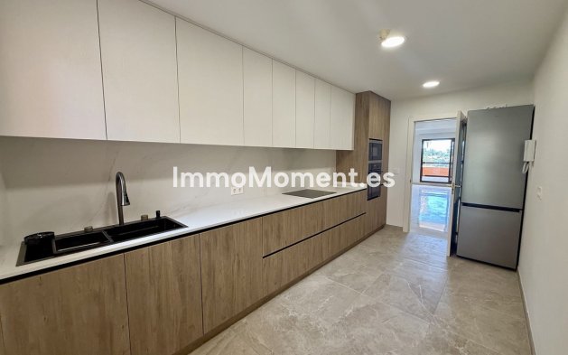 Resale - Apartment - Benahavís - Benahavís Centro