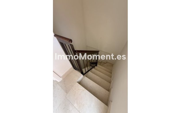 Resale - Apartment - Benahavís - Benahavís Centro