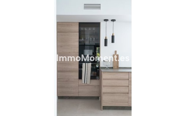 Reventa - Apartamento - Marbella - Nueva Andalucía