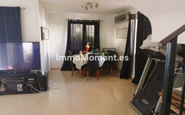 Wiederverkauf - Freistehende Villa - Estepona  - Estepona Centro