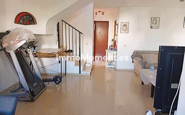Wiederverkauf - Freistehende Villa - Estepona  - Estepona Centro