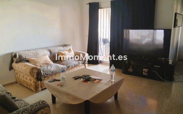 Wiederverkauf - Freistehende Villa - Estepona  - Estepona Centro