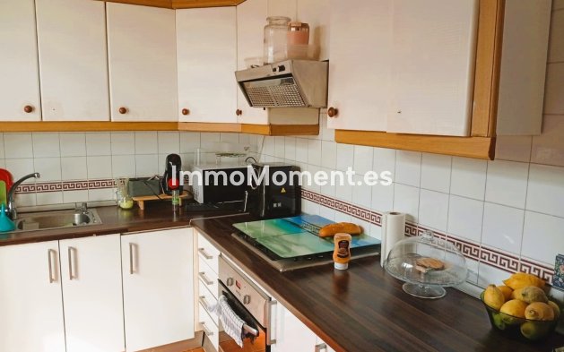 Wiederverkauf - Freistehende Villa - Estepona  - Estepona Centro
