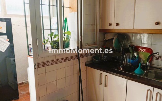 Wiederverkauf - Freistehende Villa - Estepona  - Estepona Centro