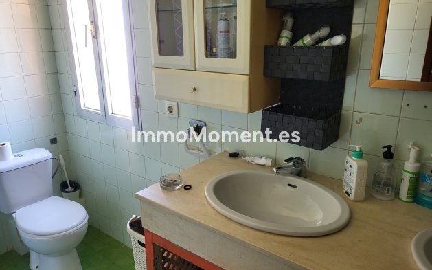 Wiederverkauf - Freistehende Villa - Estepona  - Estepona Centro