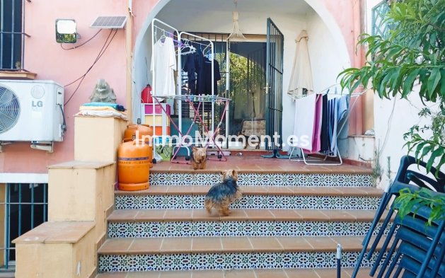 Wiederverkauf - Freistehende Villa - Estepona  - Estepona Centro