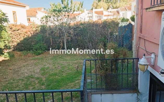 Wiederverkauf - Freistehende Villa - Estepona  - Estepona Centro
