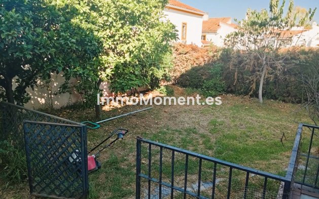Wiederverkauf - Freistehende Villa - Estepona  - Estepona Centro
