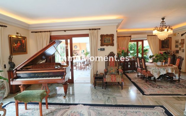 Revente - Villa individuelle - Estepona  - New Golden Mile