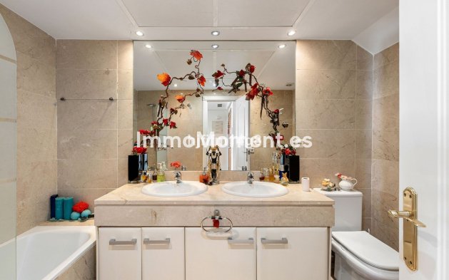 Reventa - Apartamento - Marbella - Nueva Andalucía