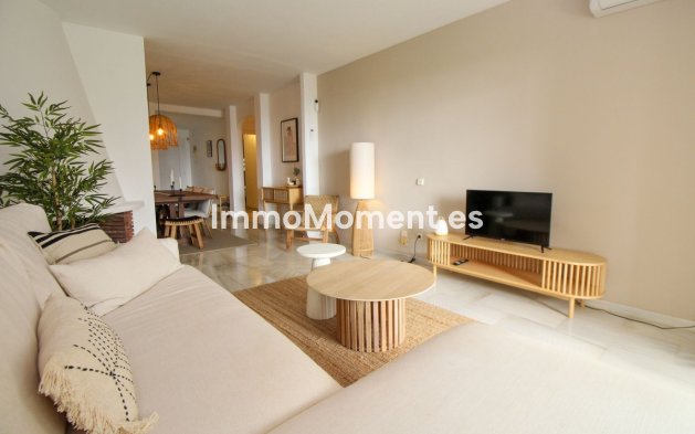 Resale - Apartment - Mijas Costa - Calahonda