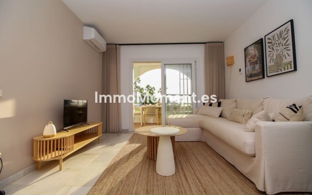 Resale - Apartment - Mijas Costa - Calahonda