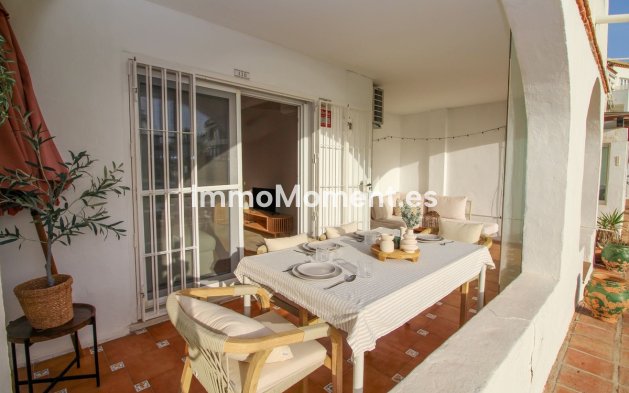 Resale - Apartment - Mijas Costa - Calahonda