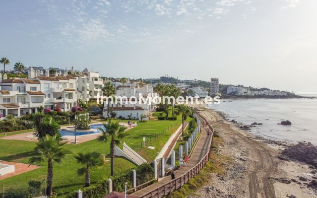Resale - Apartment - Mijas Costa - Calahonda