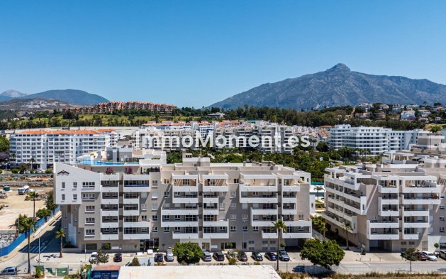 Resale - Apartment - Marbella - Nueva Andalucía