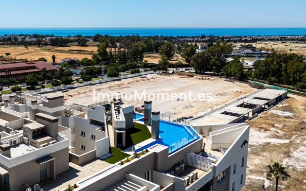 Resale - Apartment - Marbella - Nueva Andalucía
