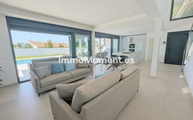 Reventa - Villa independiente - Marbella - Cabopino