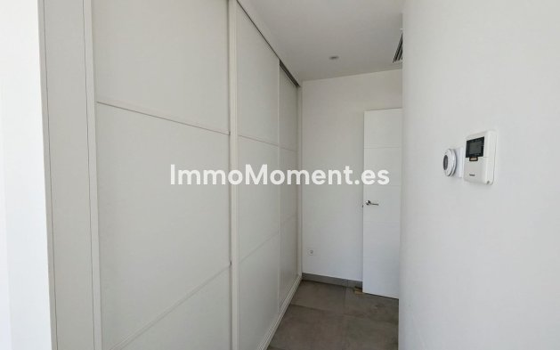 Reventa - Villa independiente - Marbella - Cabopino