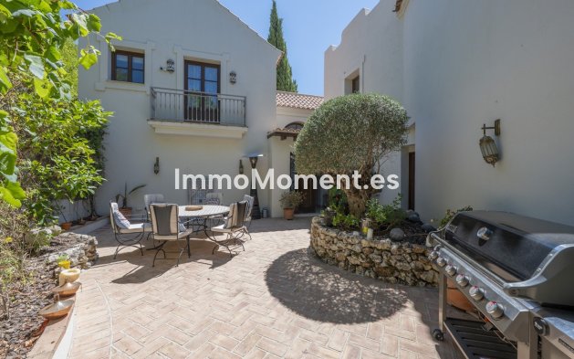 Wiederverkauf - Freistehende Villa - Estepona  - Estepona Centro
