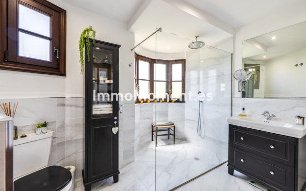 Wiederverkauf - Freistehende Villa - Estepona  - Estepona Centro