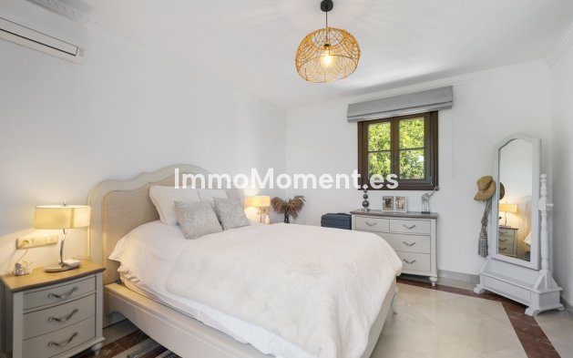 Wiederverkauf - Freistehende Villa - Estepona  - Estepona Centro