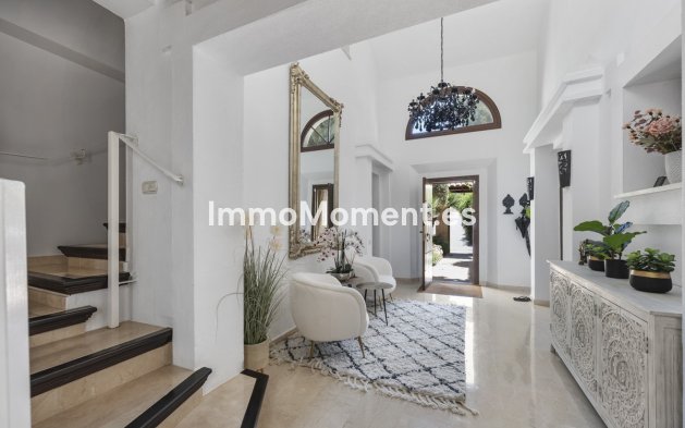 Wiederverkauf - Freistehende Villa - Estepona  - Estepona Centro