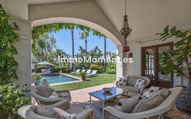 Wiederverkauf - Freistehende Villa - Estepona  - Estepona Centro