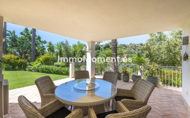 Wiederverkauf - Freistehende Villa - Estepona  - Estepona Centro