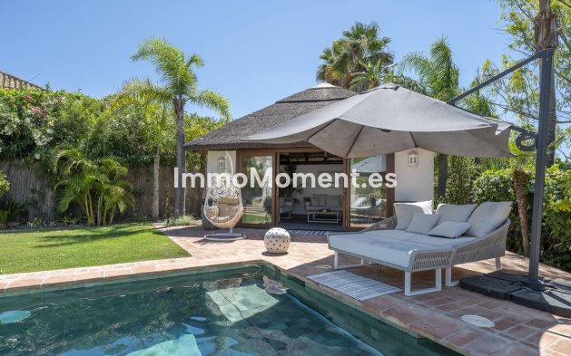 Wiederverkauf - Freistehende Villa - Estepona  - Estepona Centro