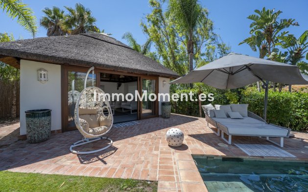 Wiederverkauf - Freistehende Villa - Estepona  - Estepona Centro