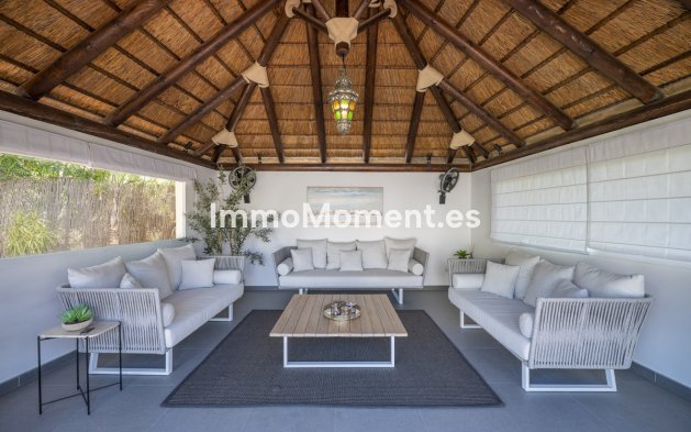 Wiederverkauf - Freistehende Villa - Estepona  - Estepona Centro