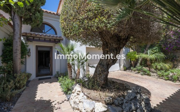 Wiederverkauf - Freistehende Villa - Estepona  - Estepona Centro