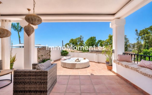 Resale - Detached villa - Marbella - Nueva Andalucía