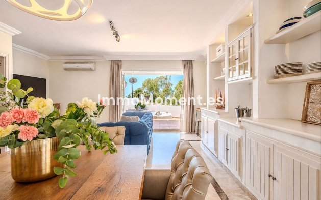 Resale - Detached villa - Marbella - Nueva Andalucía