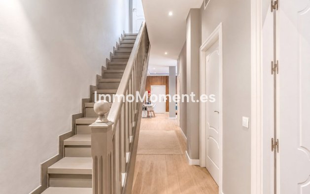 Resale - Detached villa - Marbella - Nueva Andalucía