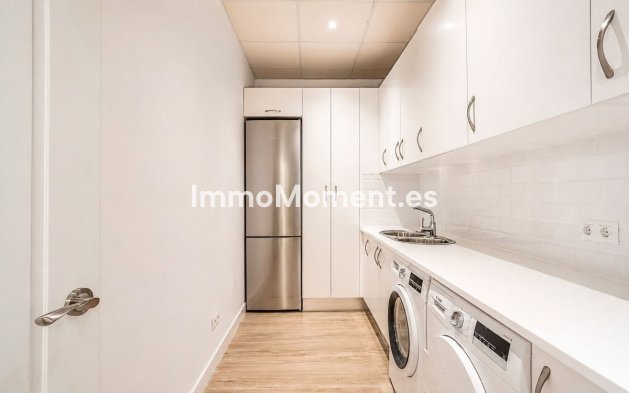 Resale - Detached villa - Marbella - Nueva Andalucía